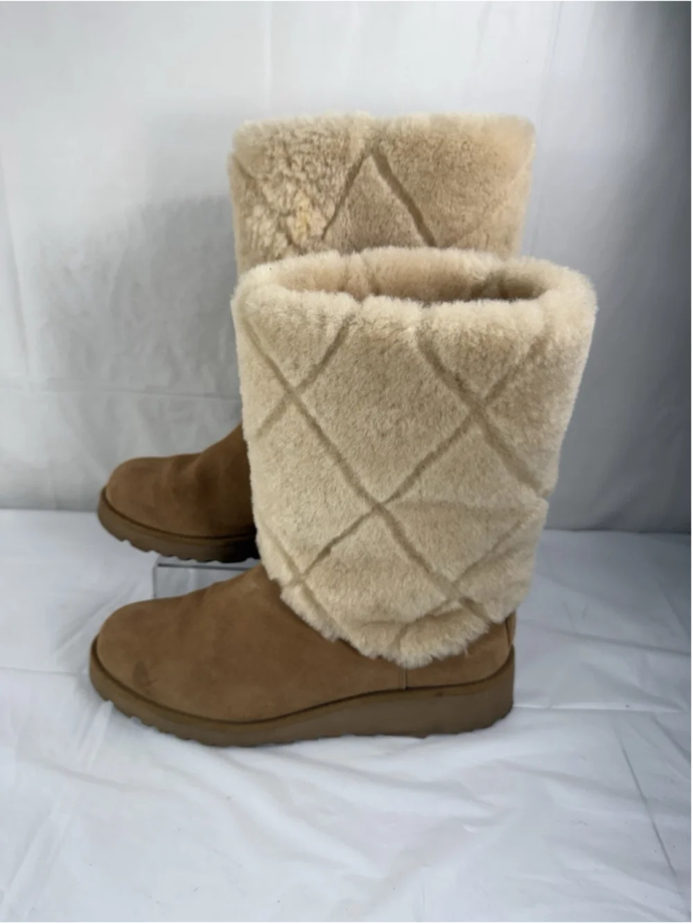 UGG Ariella Luxe Diamond Boots Chestnut Suede Sheepskin Cuff SIZE 7.5